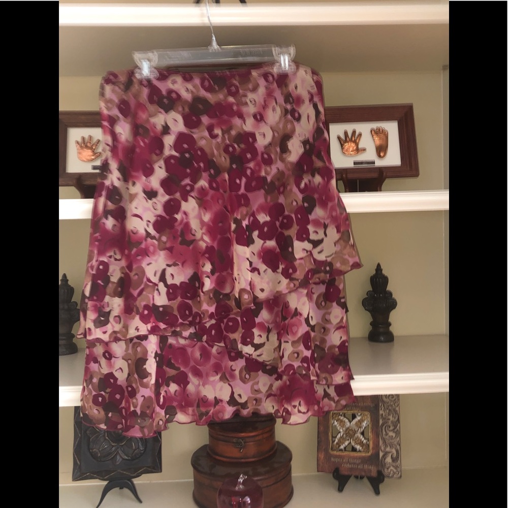 Sangria floral layer skirt